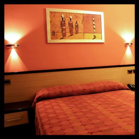 Hotel Cristina ร็อกกา ซานโจวานี ภายนอก รูปภาพ