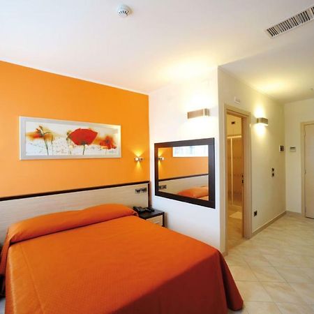 Hotel Cristina ร็อกกา ซานโจวานี ภายนอก รูปภาพ