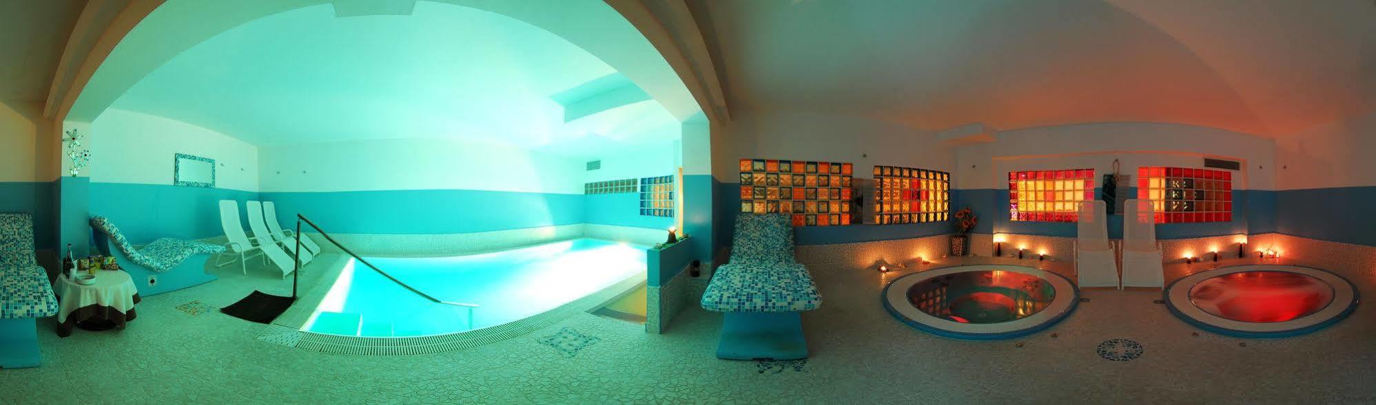 Hotel Cristina ร็อกกา ซานโจวานี ภายนอก รูปภาพ