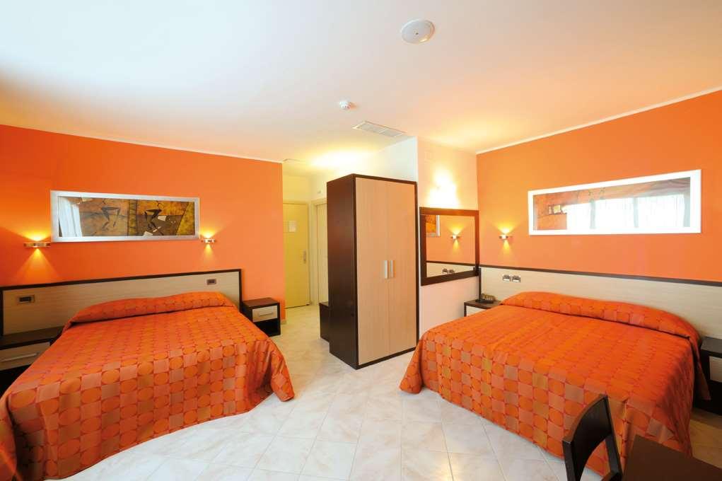 Hotel Cristina ร็อกกา ซานโจวานี ห้อง รูปภาพ